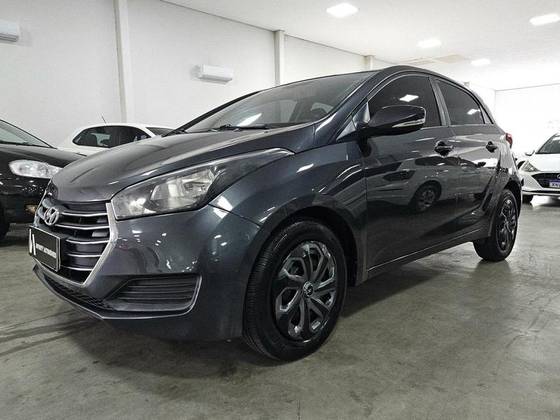 HYUNDAI HB20 1.0 COMFORT PLUS 12V FLEX 4P MANUAL